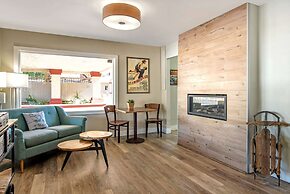 Econo Lodge Inn & Suites Durango