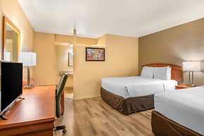 Econo Lodge Inn & Suites Durango