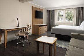 DoubleTree by Hilton Providence Airport Warwick