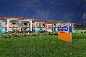 Howard Johnson by Wyndham Vero Beach/I-95