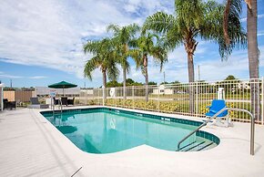 Howard Johnson by Wyndham Vero Beach/I-95