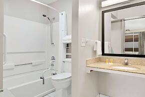 Days Inn by Wyndham Lake City I-75