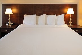 Scottish Fairway Inn