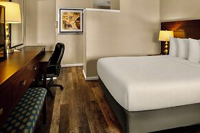 Scottish Fairway Inn