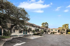 Scottish Fairway Inn