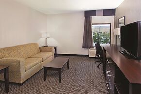 La Quinta Inn & Suites by Wyndham Charleston Riverview