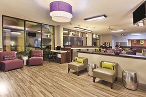 La Quinta Inn & Suites by Wyndham Charleston Riverview