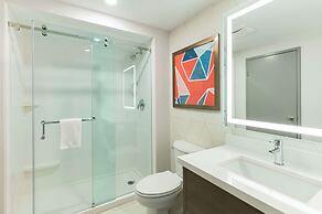 Comfort Suites London