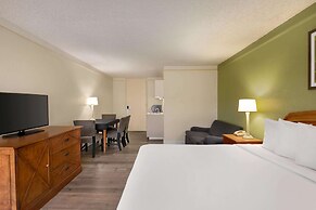 Baymont by Wyndham Daytona Beach/Intl Speedway