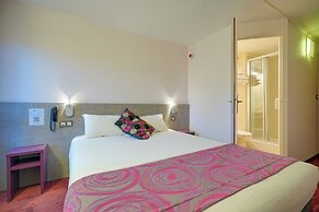 Brit Hotel Les Evens