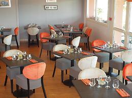 Brit Hotel Les Evens