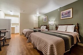 HomeTowne Studios by Red Roof Denver - Lakewood West