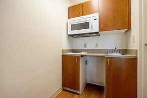 HomeTowne Studios by Red Roof Denver - Lakewood West