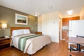 HomeTowne Studios by Red Roof Denver - Lakewood West