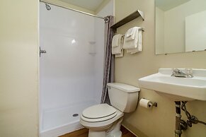 HomeTowne Studios by Red Roof Denver - Lakewood West