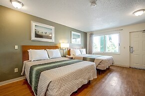 HomeTowne Studios by Red Roof Denver - Lakewood West