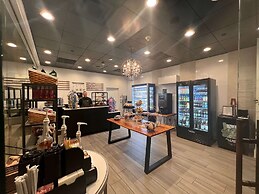 The Garden City Hotel