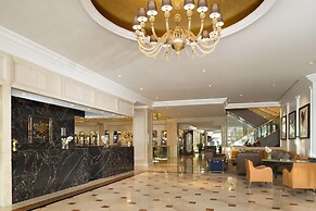 The Garden City Hotel