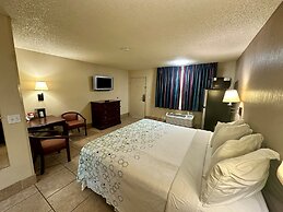 HomeTowne Studios by Red Roof Yuba City Bonanza – Marysville