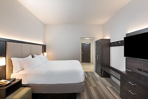 Holiday Inn Express & Suites Lakeland South by IHG