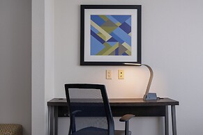 Holiday Inn Express & Suites Lakeland South by IHG