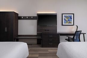 Holiday Inn Express & Suites Lakeland South by IHG