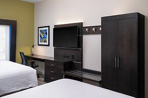 Holiday Inn Express & Suites Lakeland South by IHG