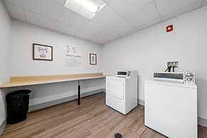 Holiday Inn Express & Suites Lakeland South by IHG