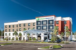 Holiday Inn Express & Suites Lakeland South by IHG