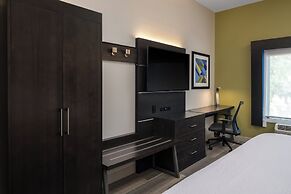 Holiday Inn Express & Suites Lakeland South by IHG