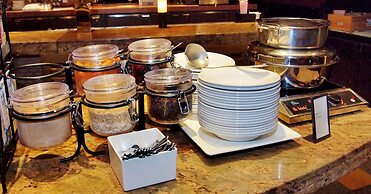 Hilton Alexandria Mark Center