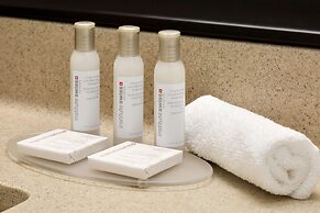 Travelodge by Wyndham Edmonton South