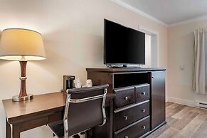 Best Western Carmel's Town House Lodge