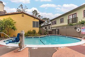 Best Western Carmel's Town House Lodge