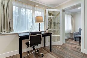 Best Western Carmel's Town House Lodge