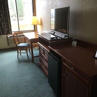 Shawano Four Seasons Hotel