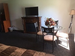 Shawano Four Seasons Hotel