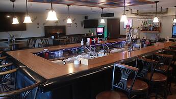 Shawano Four Seasons Hotel