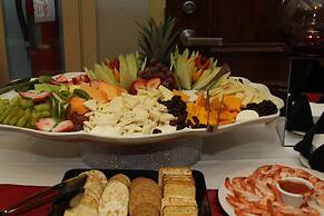 Florida Hotel & Conference Center in the Florida Mall