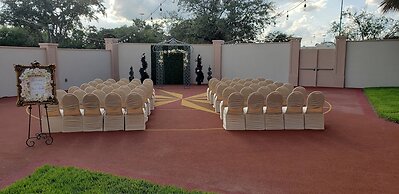 Florida Hotel & Conference Center in the Florida Mall