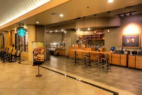 Florida Hotel & Conference Center in the Florida Mall