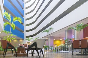 Holiday Inn Monterrey - Parque Fundidora by IHG