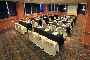 Holiday Inn Monterrey - Parque Fundidora by IHG