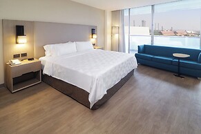 Holiday Inn Monterrey - Parque Fundidora by IHG