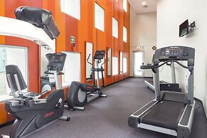 Holiday Inn Monterrey - Parque Fundidora by IHG