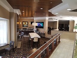 Hotel RL Cleveland Airport West