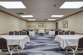 Comfort Suites Appleton Airport