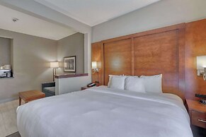 Comfort Suites Appleton Airport