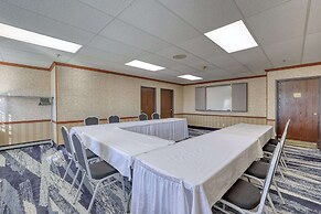 Comfort Suites Appleton Airport