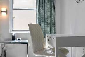 Beacon Hotel South Beach
